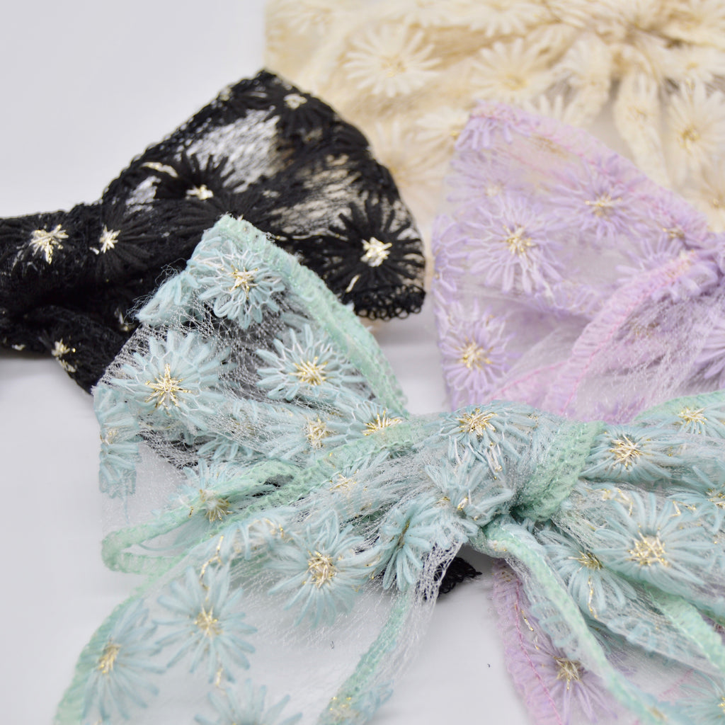 Vintage Daisy Sweet Bows